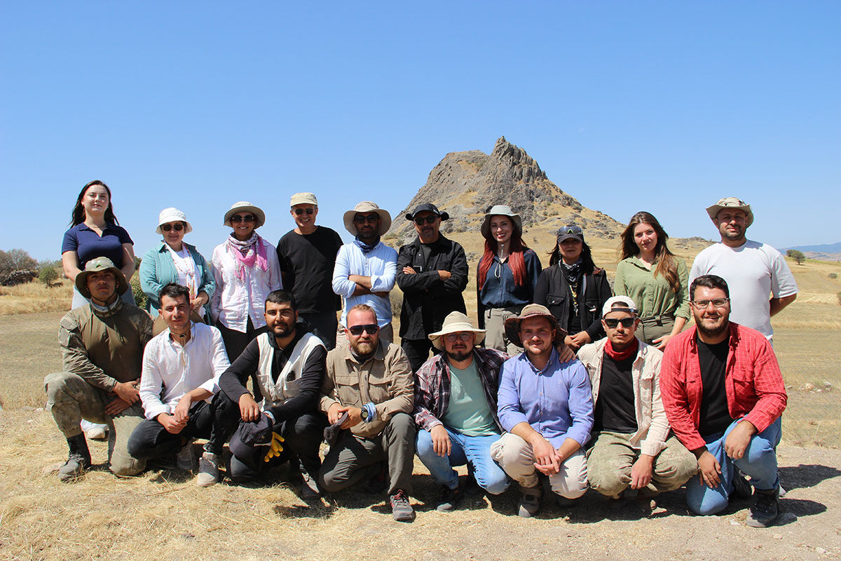 50 yıldır atıl durumda, herkes yanından geçiyor ama kimse bilmiyor! Alaca'da Kalehisar gün yüzüne çıkıyor 50 yıldır atıl durumda, herkes yanından geçiyor ama kimse bilmiyor! Alaca'da Kalehisar gün yüzüne çıkıyor - 4. Resim
