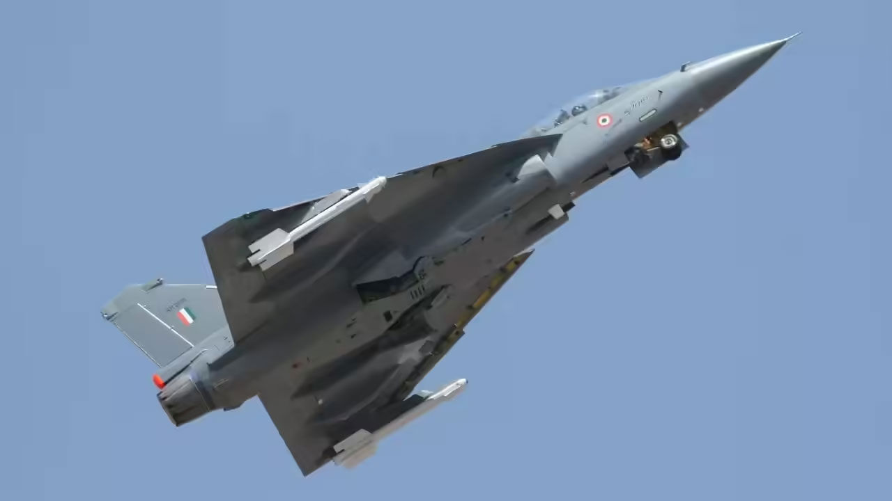 7.4 milyar dolar değerinde! Mig-21'ler tarih oluyor: 97 yerli üretim savaş uçağı için imzalar atıldı - 1. Resim