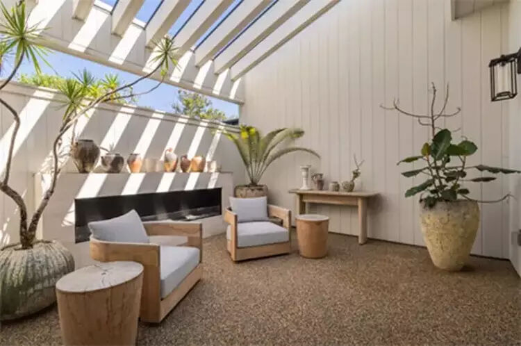 Adriana Lima lüks malikanesini satışa çıkardı: Villada yok yok, fiyatı ise dudak uçuklatıyor - 2. Resim