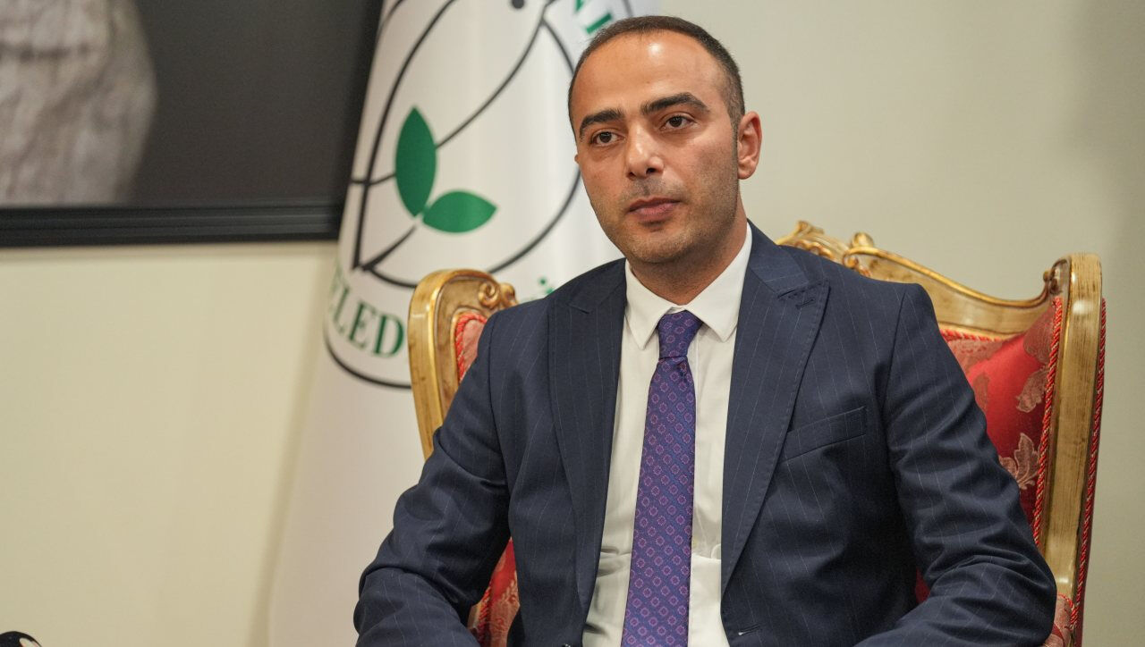 CHP'den AK Parti'ye geçmişti! Yeni belediye başkan vekili personelin gönlünü fethetti: Zam farkları ödendi - 1. Resim