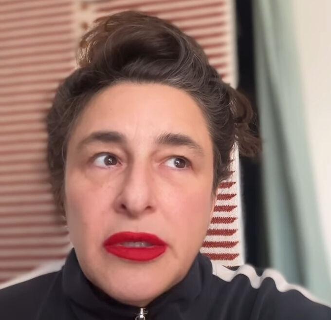 Esra Dermancıoğlu üzüntüsünü paylaştı! “Kendimi kabul ettiremiyorum” diye sitem etti - 1. Resim