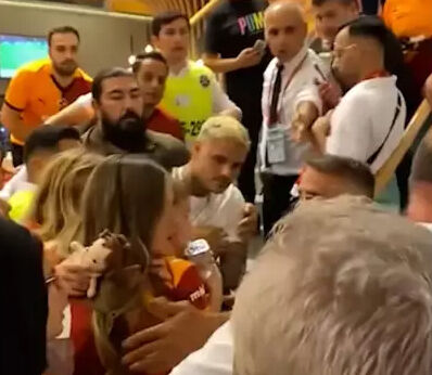 Gazeteci paylaştı: Galatasaray taraftarına kafa attı! Icardi videosu gündem oldu: İşte o anlar... - 1. Resim