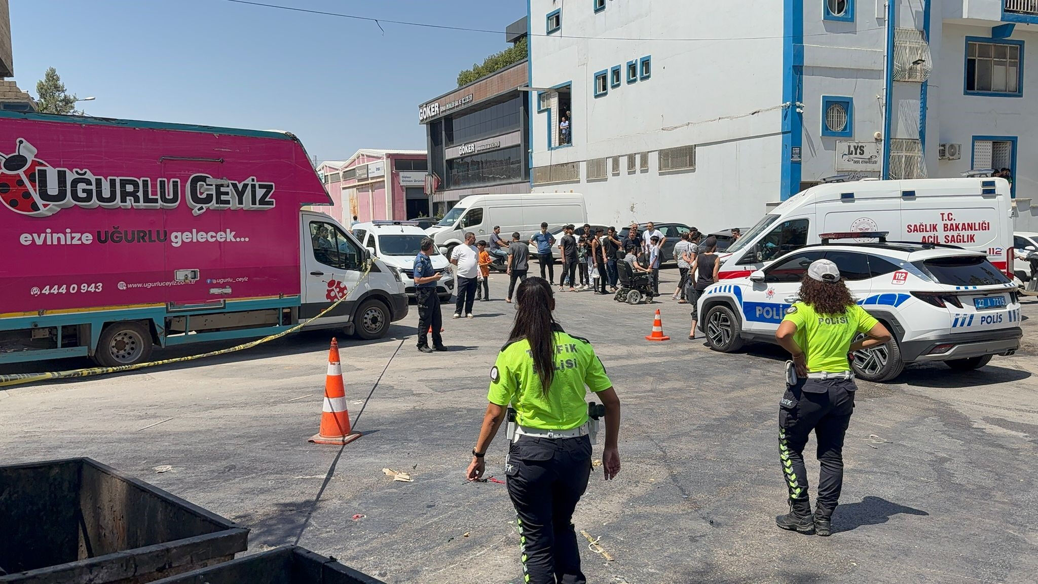 Gaziantep Şahinbey’de dehşet! Küçük Emine kamyonetin altında kaldı - 1. Resim