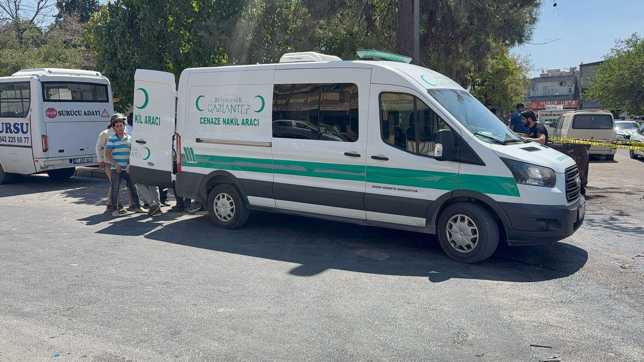 Gaziantep Şahinbey’de dehşet! Küçük Emine kamyonetin altında kaldı - 2. Resim