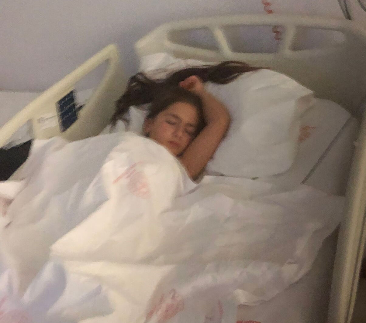 Gelin damadın hevesi k&uuml;&ccedil;&uuml;k kızın felaketi oldu! D&uuml;ğ&uuml;n şovu 8 yaşındaki &ccedil;ocuğu yoğun bakımlık etti - 4. Resim