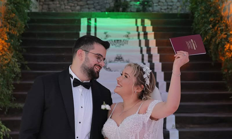 Şüpheli ölümün ardından Oğuzhan Dalgakıran’ın eşinden ilk paylaşım! Mezar fotoğrafıyla içini döktü - 4. Resim