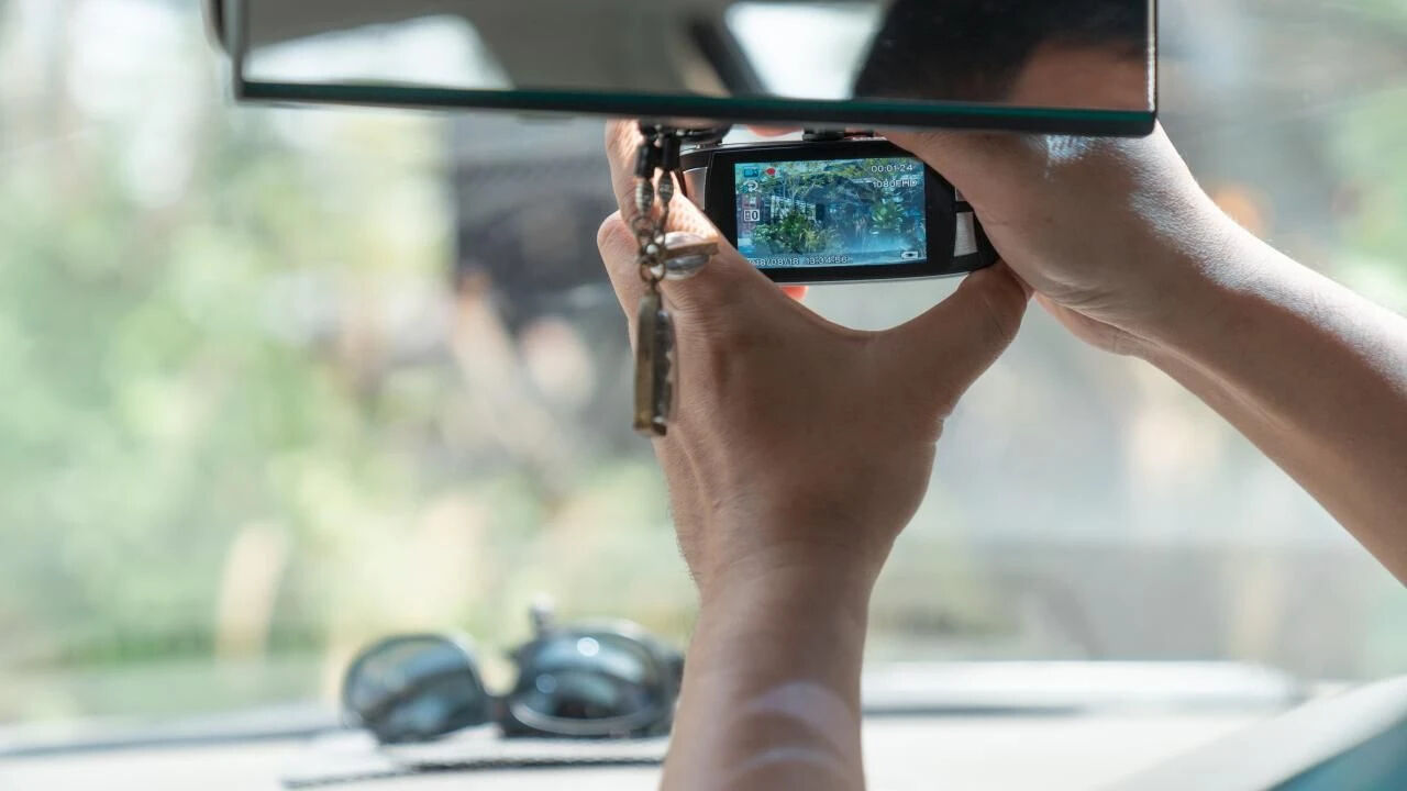 Zorunlu hale geldi, modele göre kademeli geçiş olacak! Araçlarda kamera ve takip sistemi dönemi Zorunlu hale geldi, modele göre kademeli geçiş olacak! Araçlarda kamera ve takip sistemi dönemi - 2. Resim