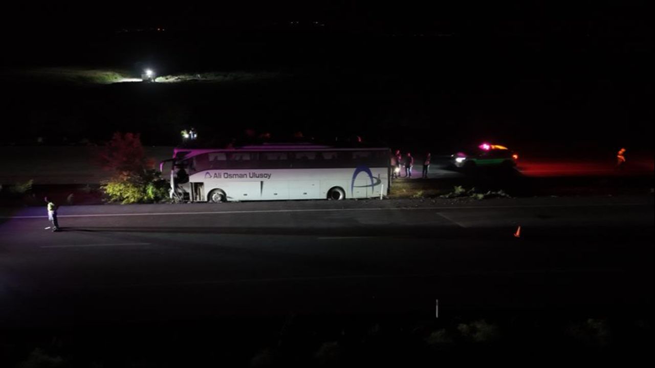 Kayseri&#039;de otobüs kazası son dakika! Ölü ve yaralıların kimlikleri belli oldu mu?