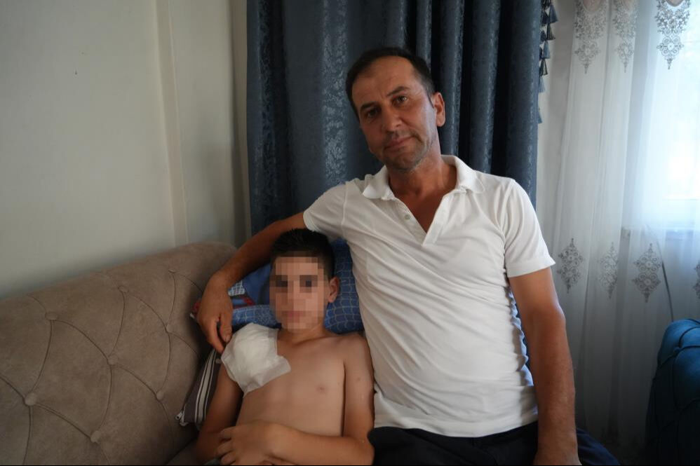 Köpek kolunu parçalamıştı! Küçük çocuğun sağ kolu felç kaldı... Aile adalet arıyor - 2. Resim