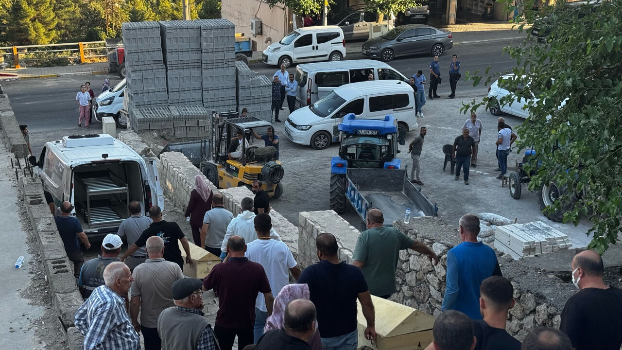 Mardin'de acı olay: İki kız kardeş evlerinde ölü bulundu! - 1. Resim