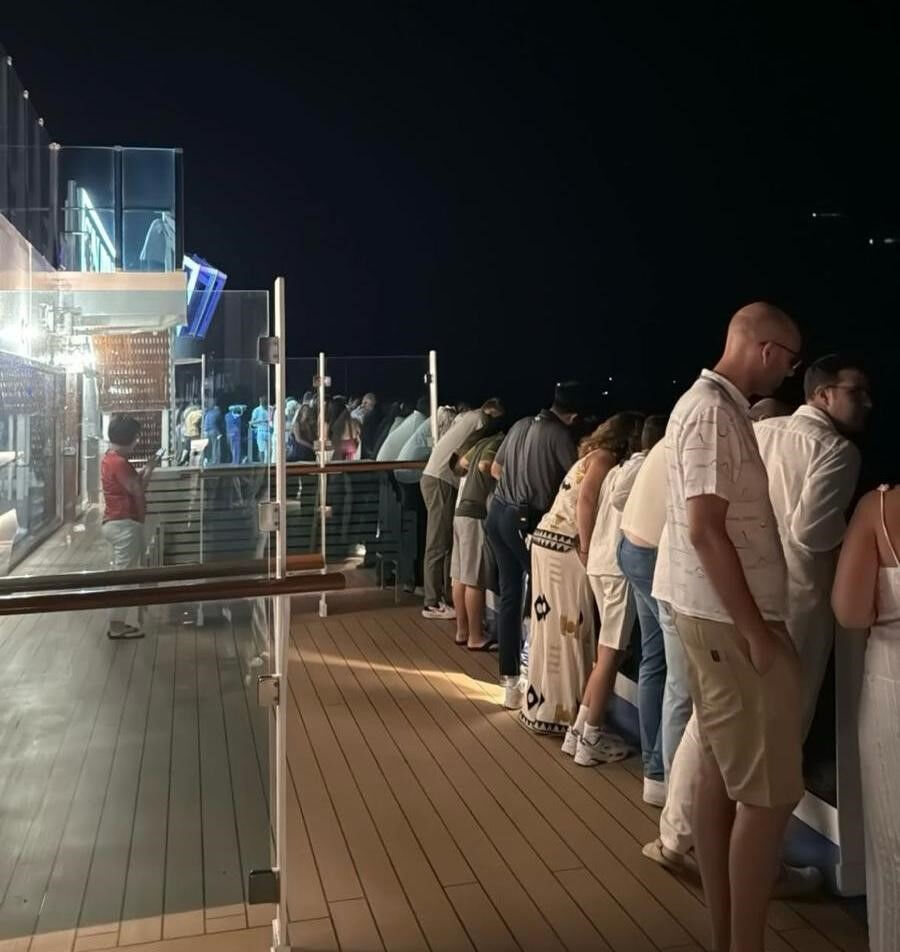 Marmara Adası açıklarında korku dolu anlar! 1 kişi yolcu gemisinden denize düştü - 1. Resim