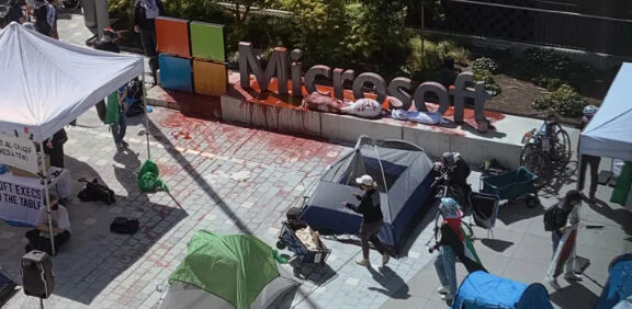 Microsoft çalışanları, İsrail'le yapılan işbirliğine karşı ayaklandı! ''Şehit Filistinli Çocuklar Plazası