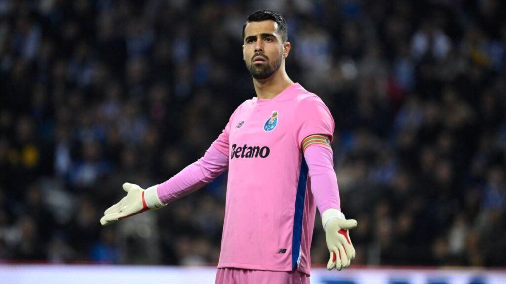 Porto tok satıcı! Diogo Costa el yakıyor - 1. Resim