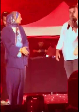 Ünlü rapçi BLOK3'ün konserinde tartışma çıkaran anlar! Sosyal medya ayağa kalktı - 1. Resim