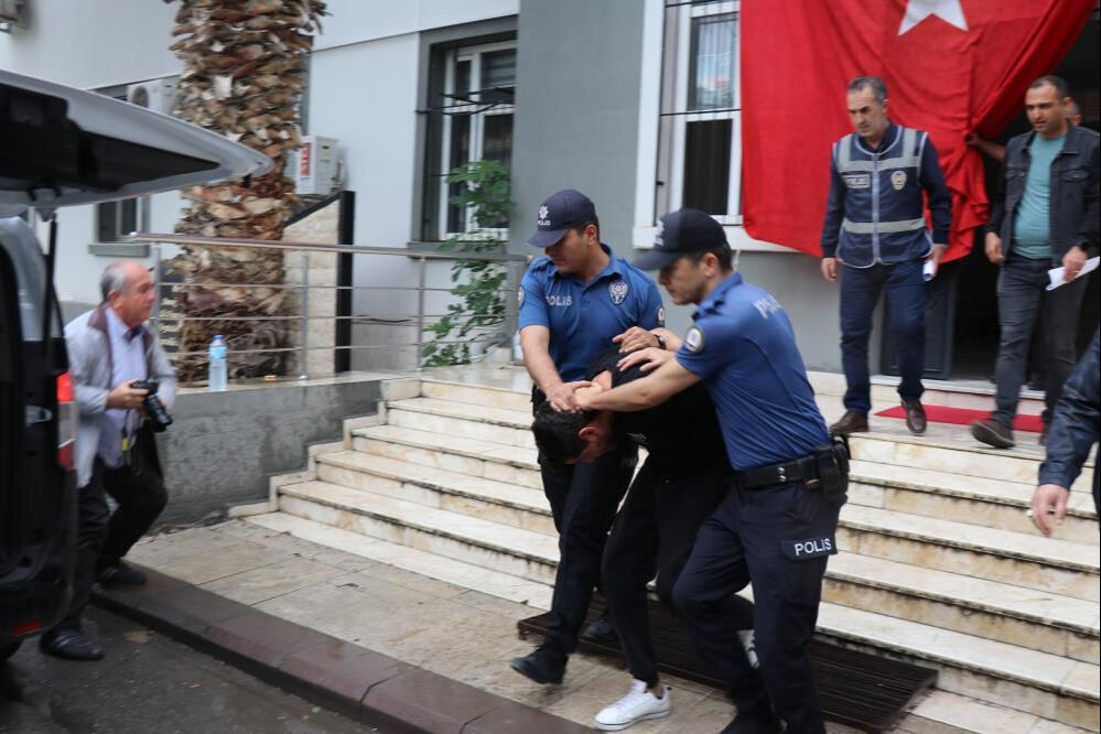 2 yaşındaki Aren'i hastanelik etmişti! Mahkemede