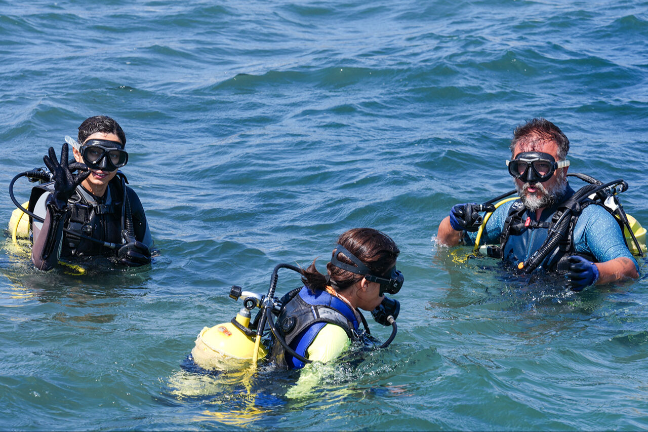7 bin yıllık tarihe oksijen tüpleriyle daldılar! Tarihi limanda yeni keşifler karada başladı, denizde devam etti - 7. Resim