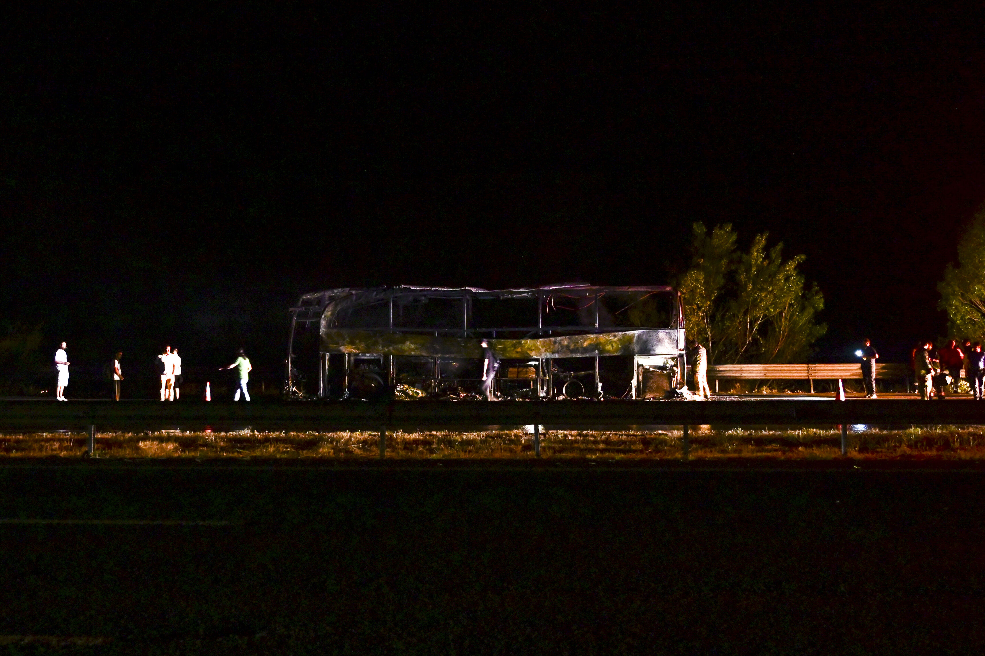 Ankara'da hareketli anlar! Yolcu otobüsü dakikalar içinde küle döndü - 2. Resim