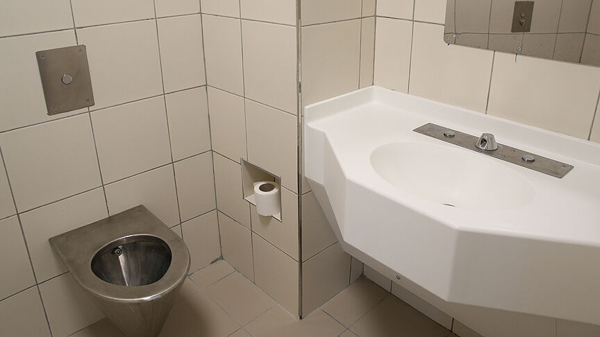 Avustralya'da hastane tuvaletlerinde gizli kamera skandalı! 500'e yakın kadın meslektaşını kayda almış - 2. Resim