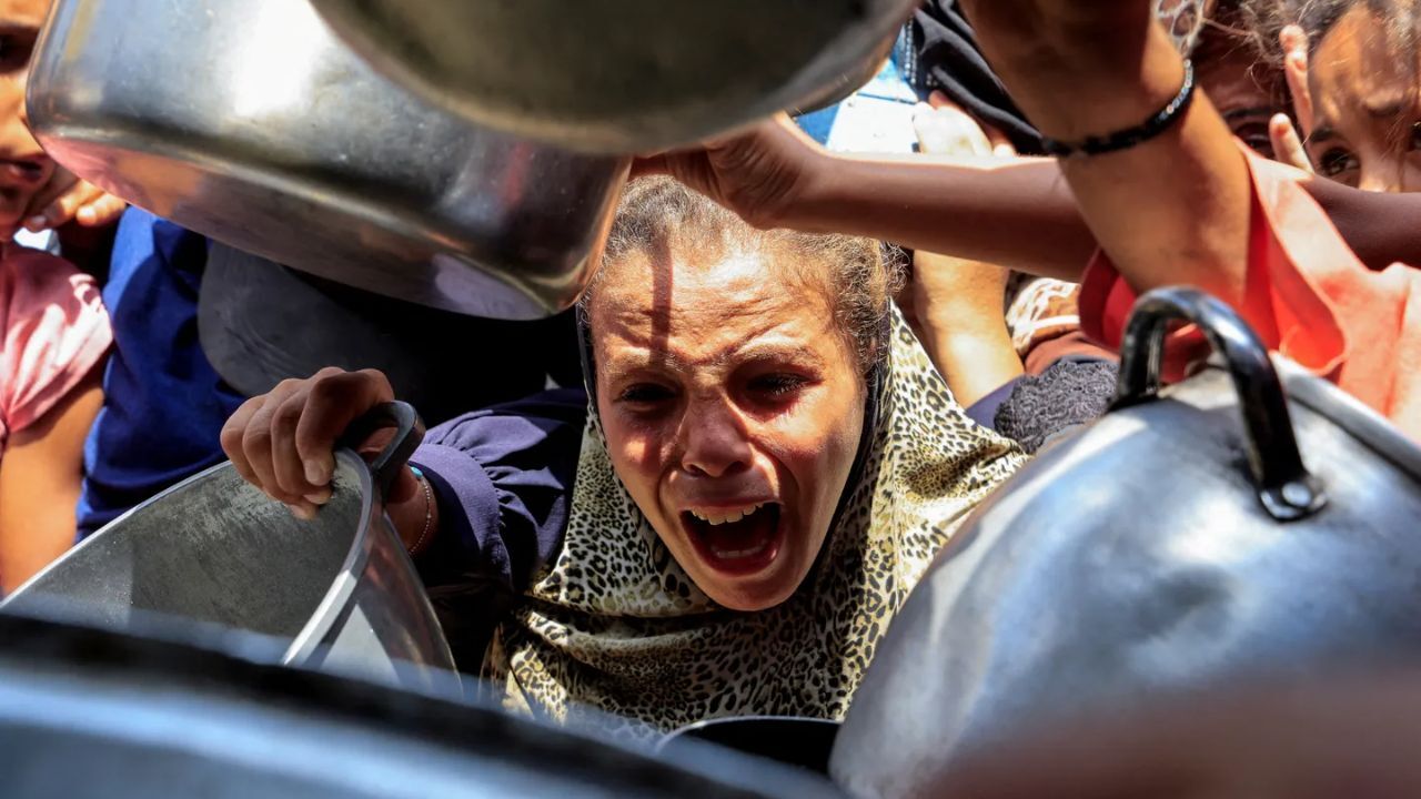 BM Gazze’de resmen kıtlık ilan etti! Her 10 bin kişiden ikisi açlıktan ölüyor BM Gazze’de resmen kıtlık ilan etti! Her 10 bin kişiden ikisi açlıktan ölüyor