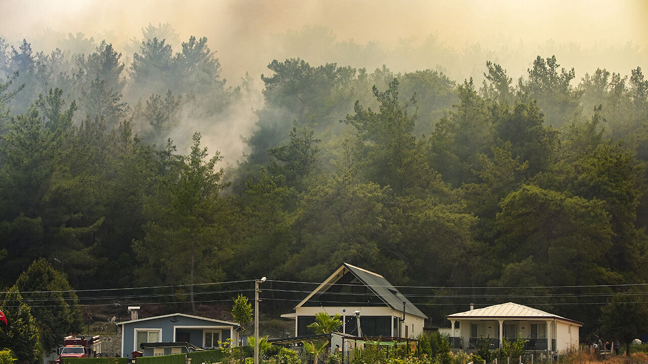 &Ccedil;anakkale, İzmir, Samsun, Muğla, Hakkari... &Ccedil;ok sayıda kentte orman yangını - 4. Resim