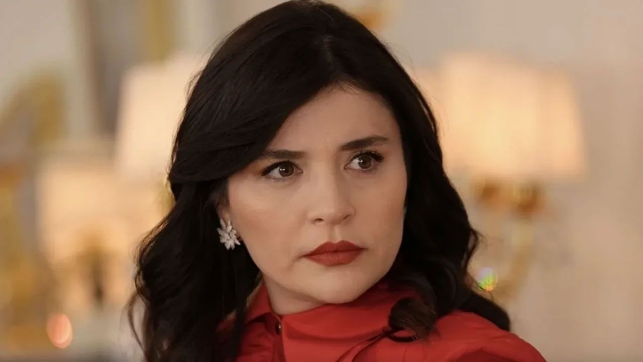 Eski halini unutun! Gonca Vuslateri sarışın oldu, 40 yaş sendromu imajı… Eski halini unutun! Gonca Vuslateri sarışın oldu, 40 yaş sendromu imajı…