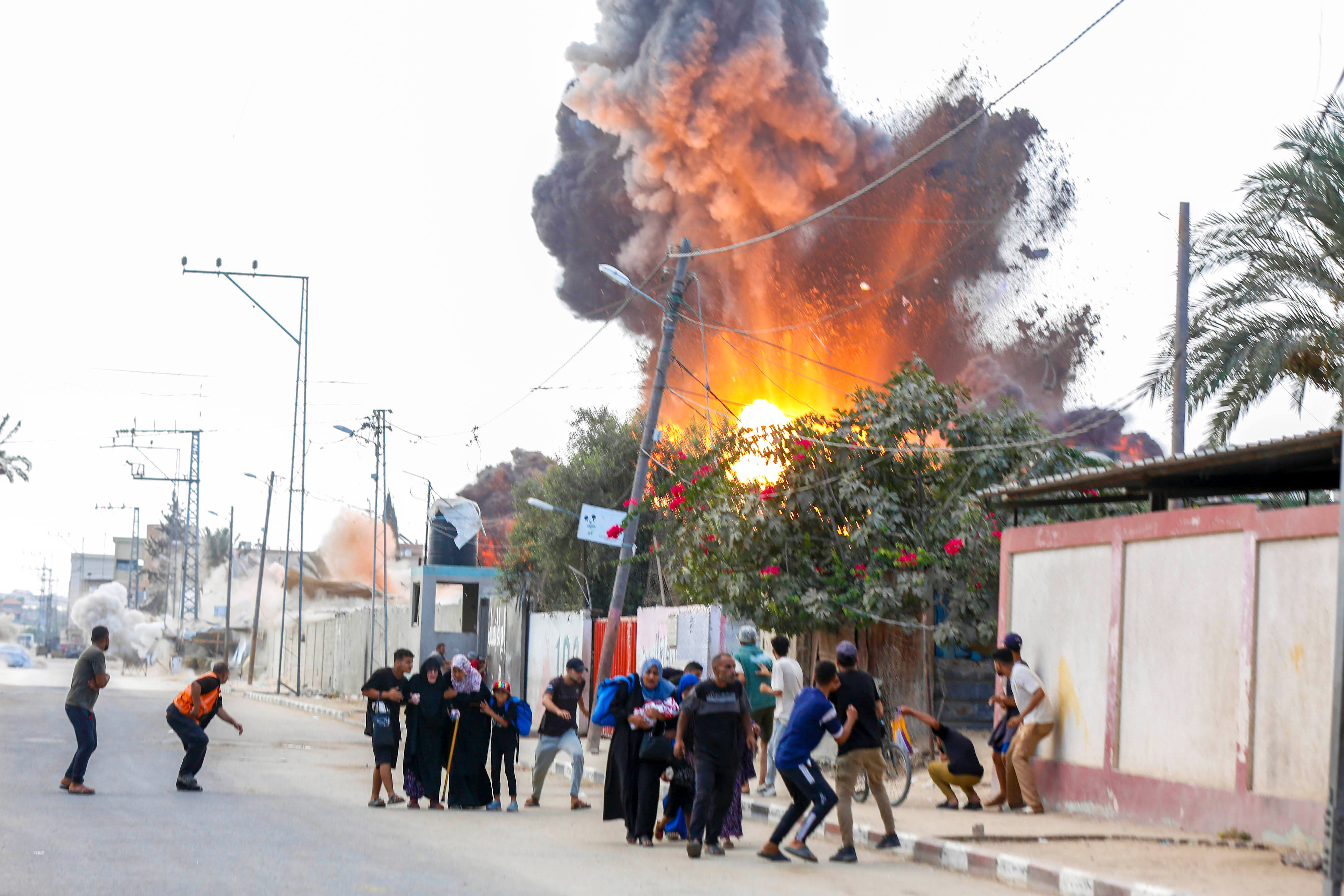 İsrail, Gazze'yi Yahudi toprağı yapıyor, dünya katliamı seyrediyor! Yapayalnız - 1. Resim
