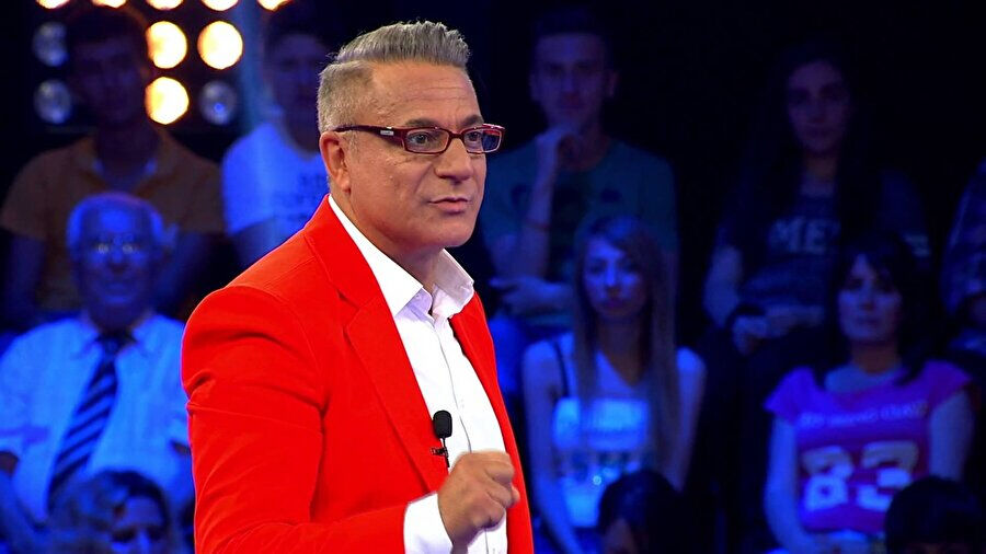 Mehmet Ali Erbil 6. kez evleniyor! Duyanlar şaşırdı, gelin bakın kim çıktı… - 2. Resim