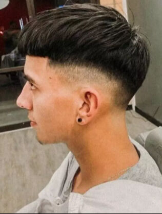 ''Tas kafa'' olarak biliniyor! Türkiye'de de tartışılan saç kesimi o ülkede artık yasak - 2. Resim