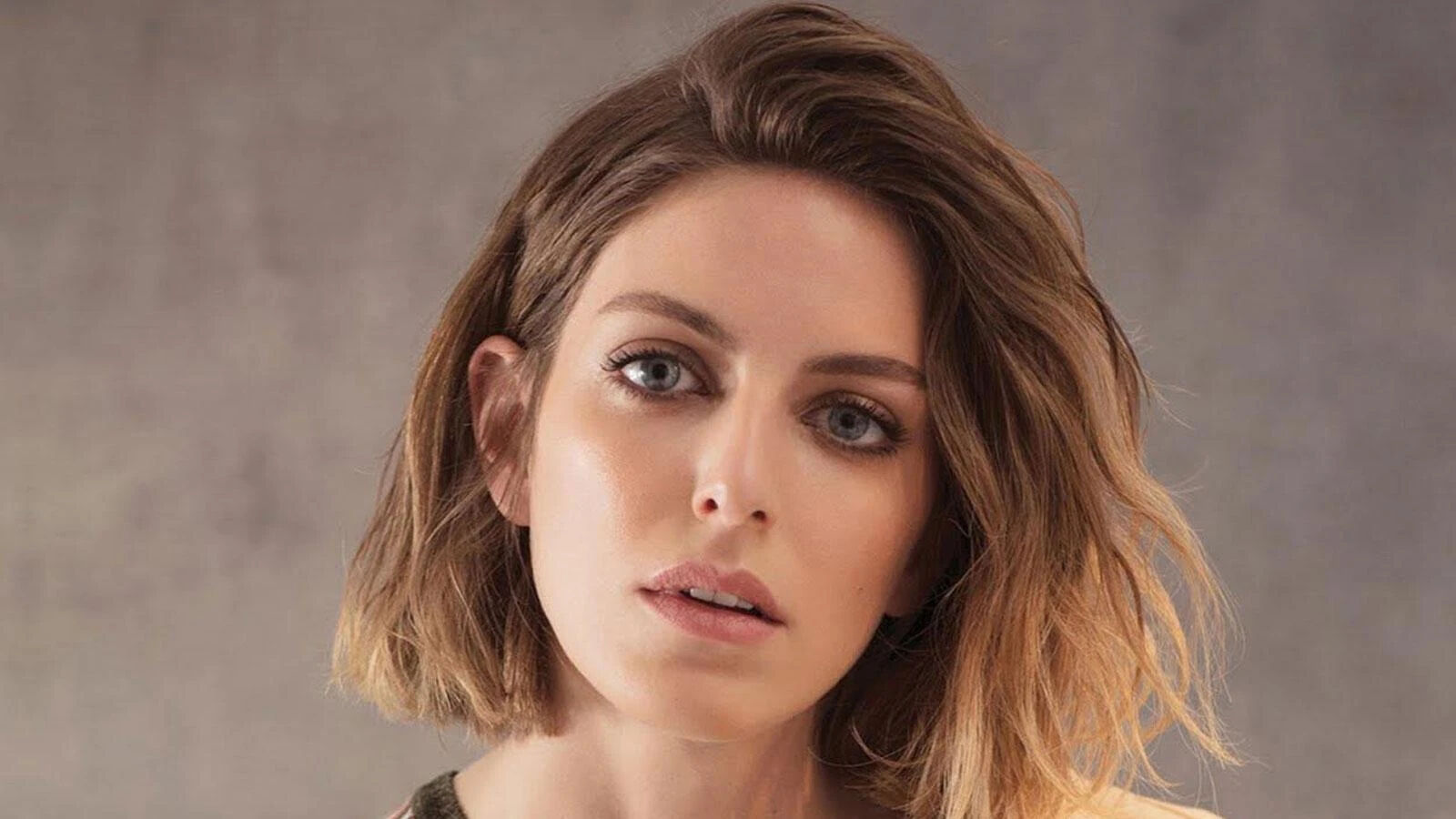 Ünlü oyuncu Bige Önal’ı akrep soktu! Apar topar hastaneye kaldırıldı - 1. Resim