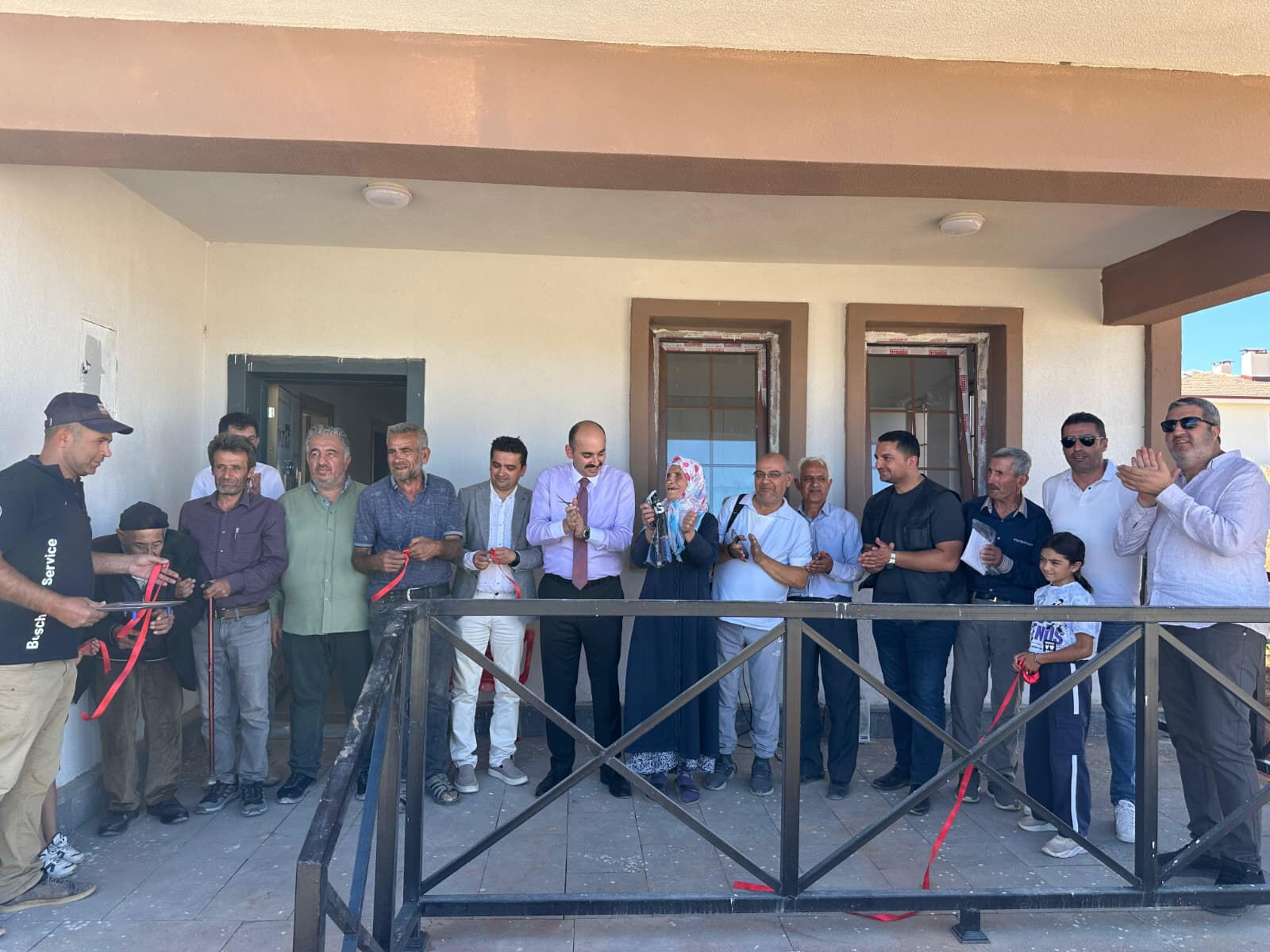 Asrın felaketini yaraları sarılıyor! Malatya'da 367 köy konutunun anahtarı teslim edildi - 1. Resim