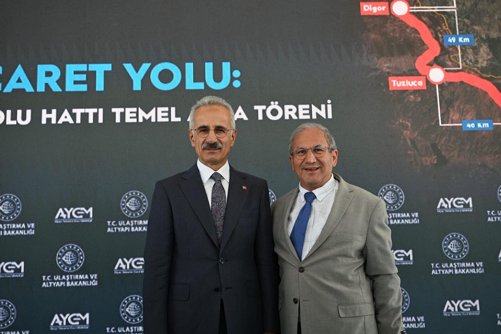 Bakan Uraloğlu'ndan açıklama: İstanbul'da depreme karşı ana hatlar gözden geçirildi Bakan Uraloğlu'ndan açıklama: İstanbul'da depreme karşı ana hatlar gözden geçirildi - 1. Resim