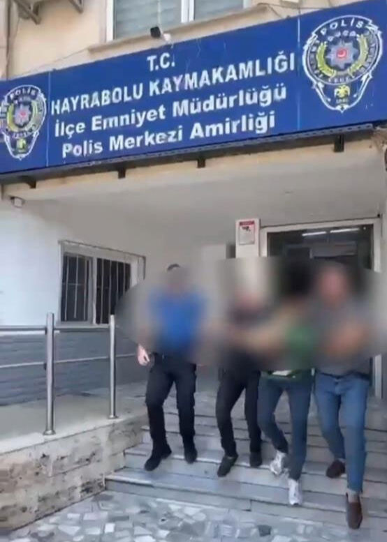 Çakal’dan saldırı sonrası ilk fotoğraf! Hastane odasından sevenlerine seslendi - 2. Resim