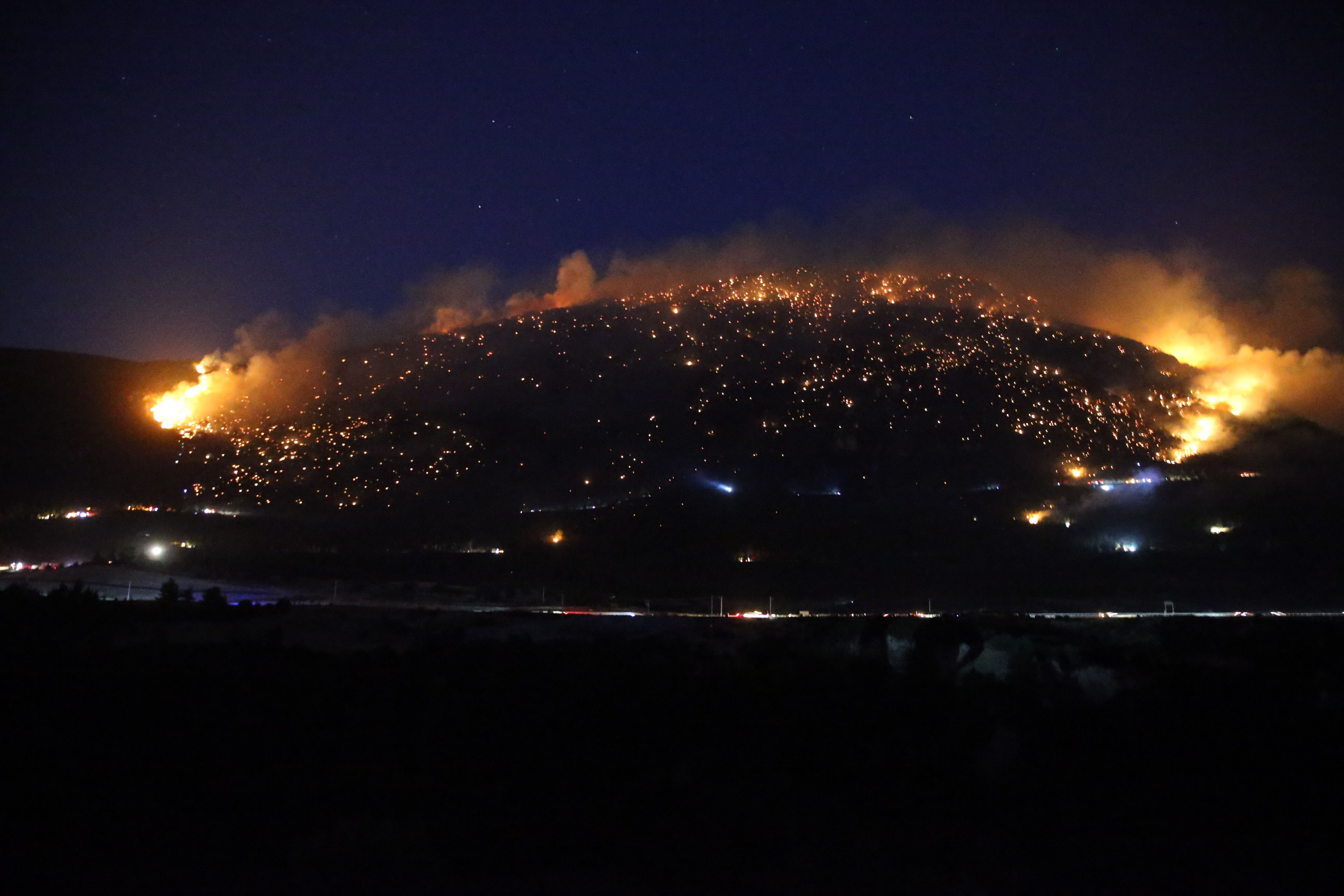 Denizli'de orman yangını! Havadan ve karadan müdahale sürüyor - 1. Resim