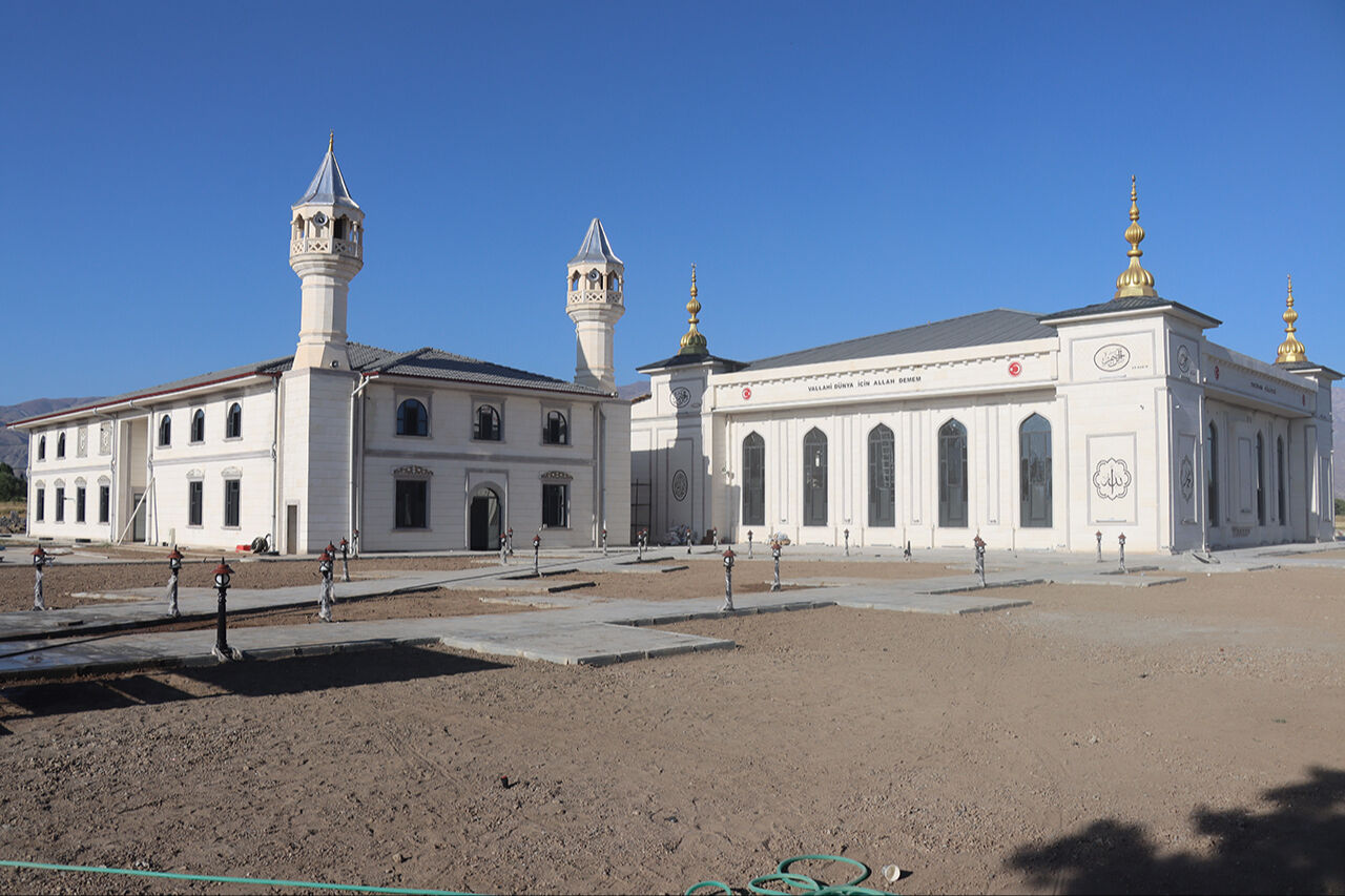Erzinca'nın manevi Terzibaba'ya dev külliye: Açılış tarihi belli oldu, görenler hayran kaldı - 1. Resim