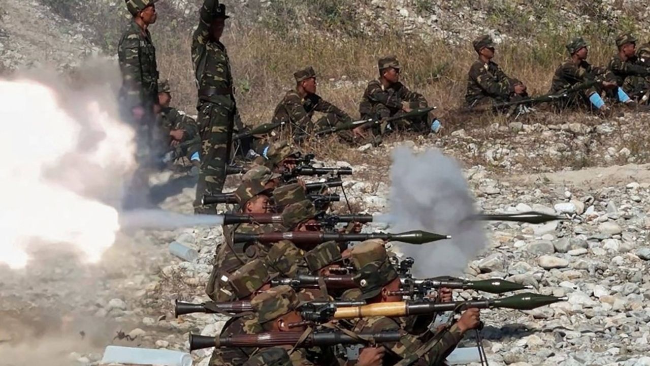 Kore Yarımadası karıştı! Güney Kore ordusu ateş açtı, Kim Jong Un tehdit etti: Bedelini ödersiniz Kore Yarımadası karıştı! Güney Kore ordusu ateş açtı, Kim Jong Un tehdit etti: Bedelini ödersiniz
