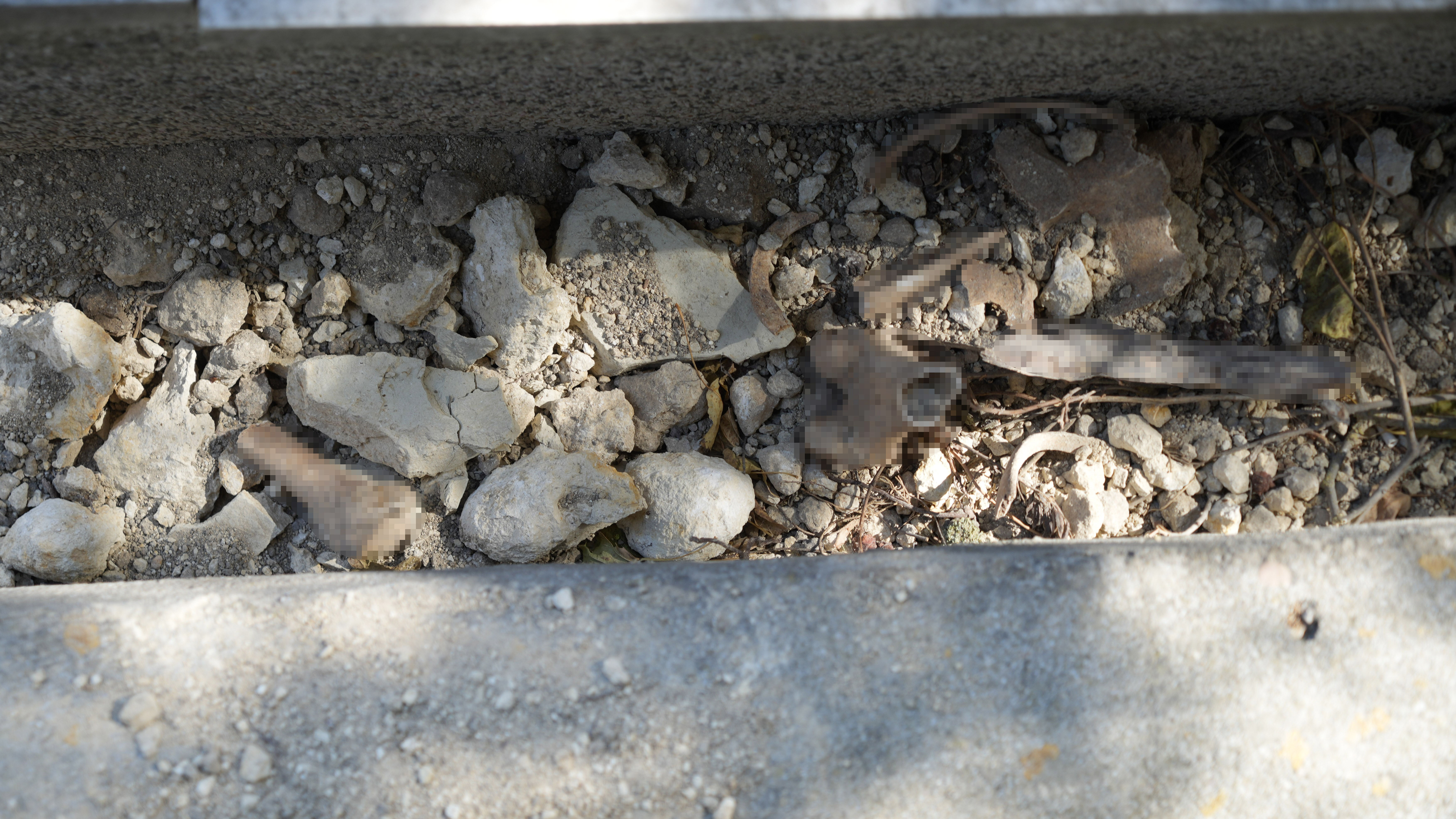 Mezarlıkta korkunç manzara! Bir cümle yüzünden ölüye de rahat vermediler - 1. Resim