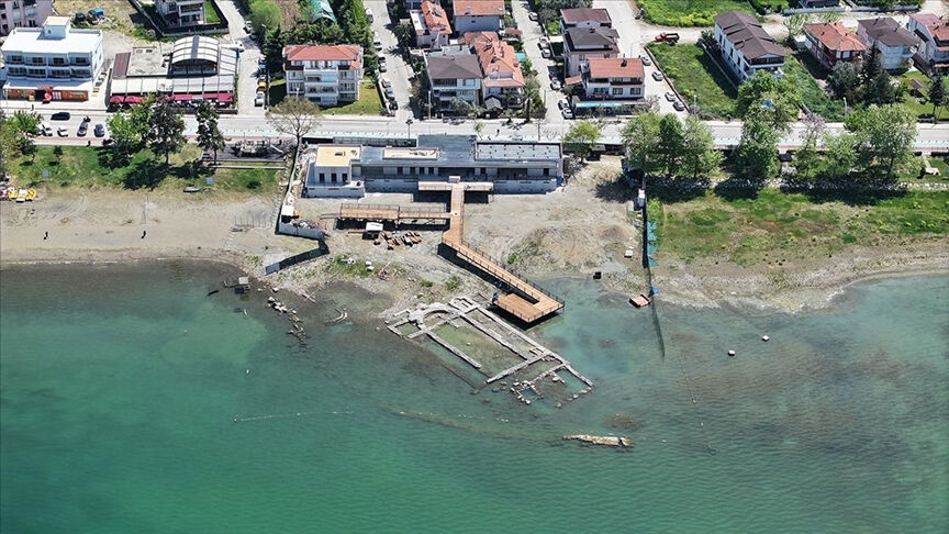 Papa'nın ayak sesleri... Vatikan'dan gelen bir grup İznik Gölü'nde ayin yaptı Papa'nın ayak sesleri... Vatikan'dan gelen bir grup İznik Gölü'nde ayin yaptı - 2. Resim