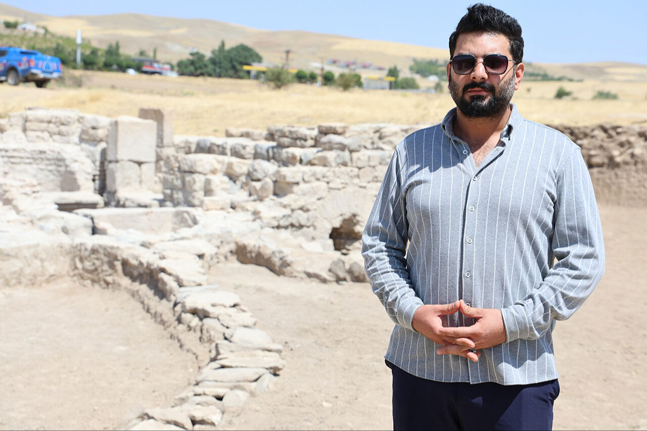 Tarlaya ağaç dikerken bulundu! 1700 yıllık tarihi binada alttan ısıtmalı sistem çıktı - 5. Resim