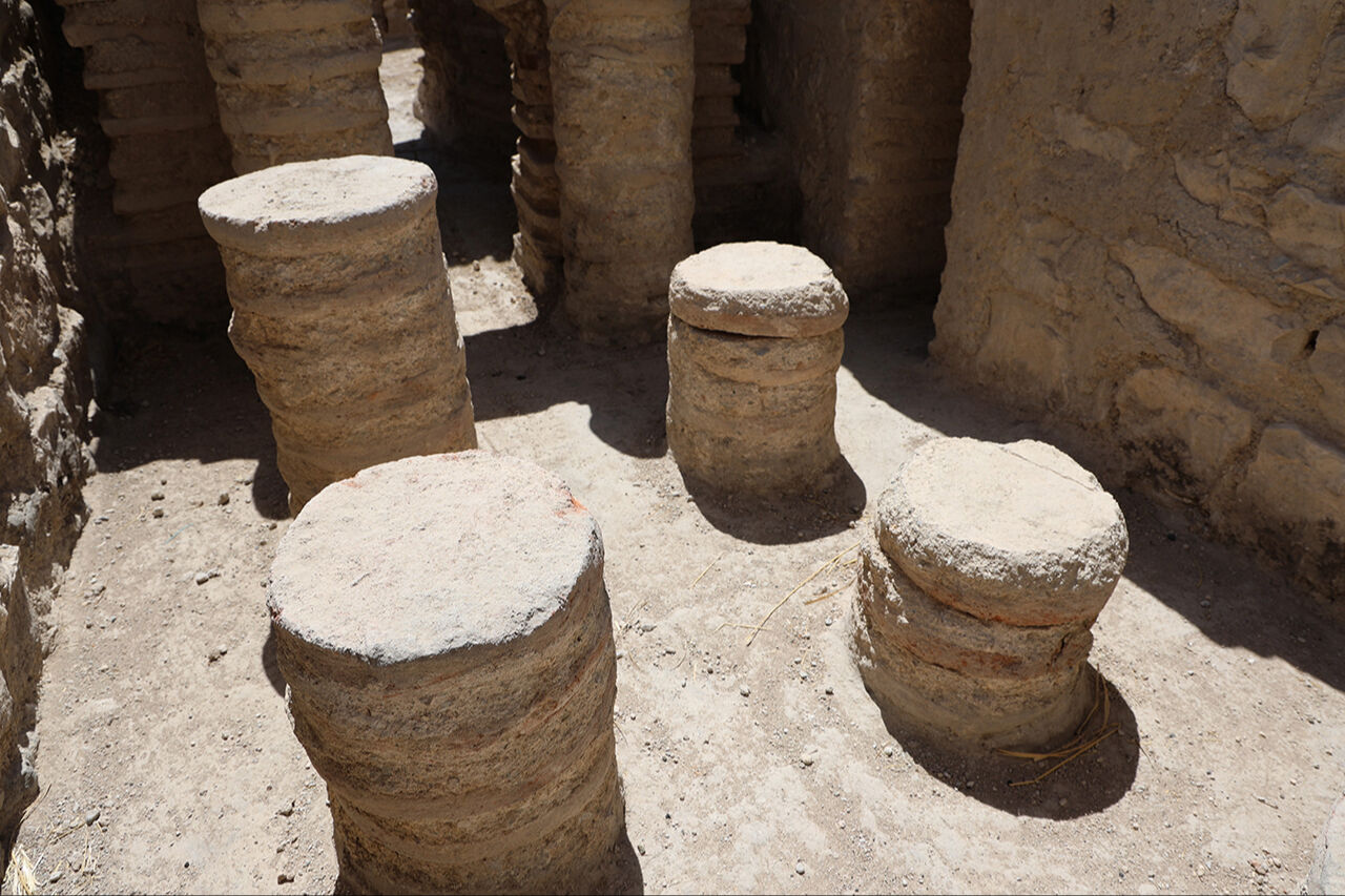 Tarlaya ağaç dikerken bulundu! 1700 yıllık tarihi binada alttan ısıtmalı sistem çıktı - 3. Resim