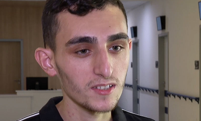 Tavuk yerken az daha ölüyordu! 7 kez ameliyat oldu, 36 kiloya kadar düştü - 2. Resim