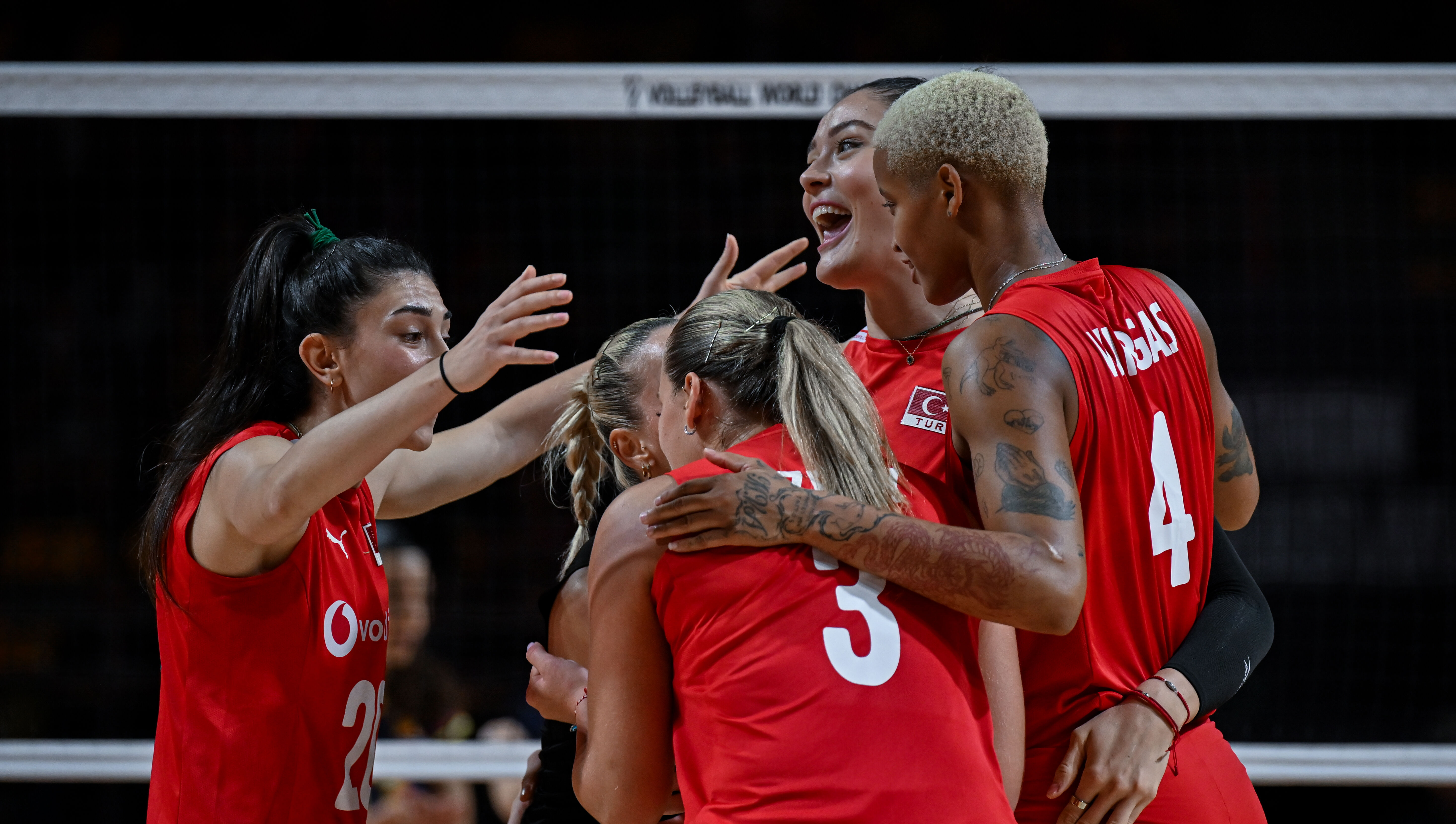 Türkiye - Bulgaristan voleybol maçı ne zaman? Sultanlar ilk maçtan galibiyetle ayrıldı - 2. Resim