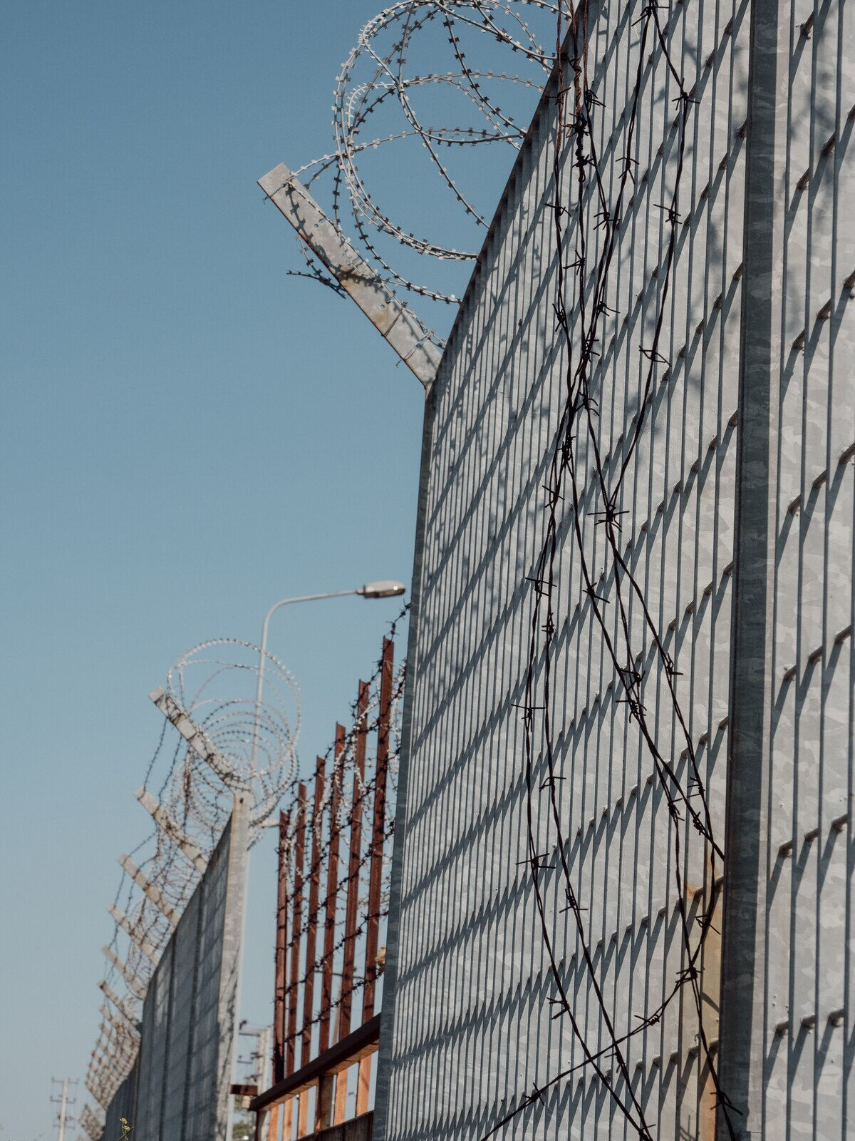 Yunanistan’dan göçmenlere insanlık dışı plan: Ege’de yeni Guantanamo! - 1. Resim