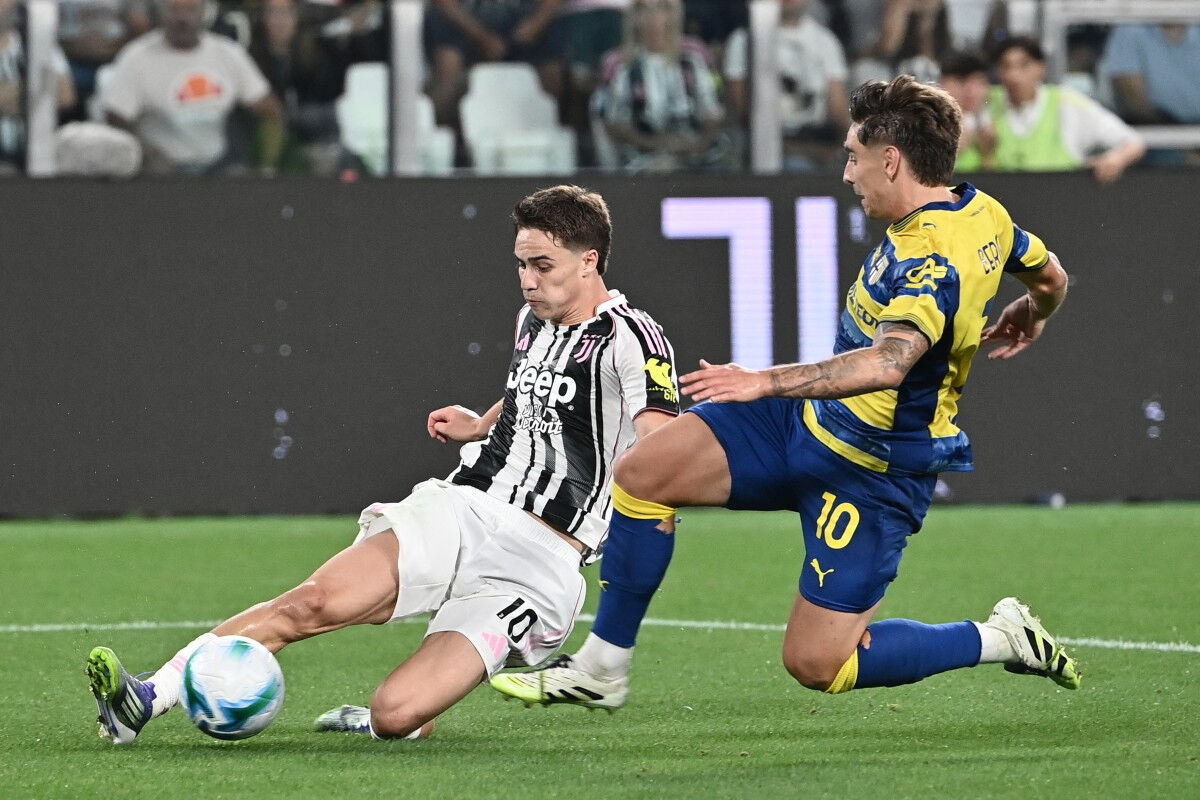 Avrupa'da Türk Gecesi: Arda ve Kenan'dan asist şov - 1. Resim