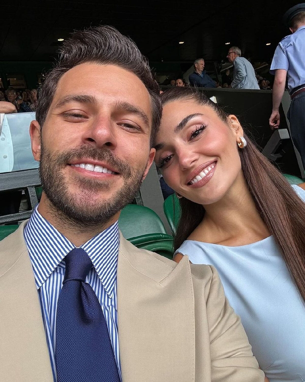 Hande Er&ccedil;el ile Hakan Sabancı ayrıldı mı? &Uuml;nl&uuml; oyuncudan s&uuml;rpriz hareket - 3. Resim