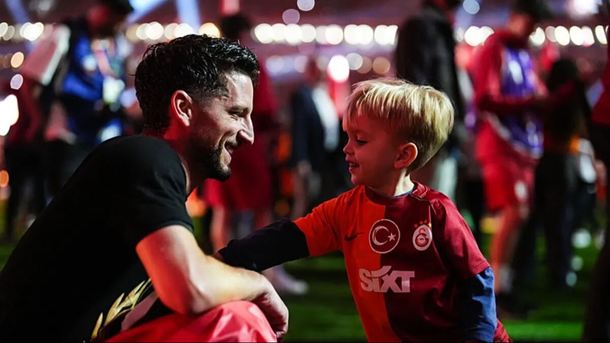 Dries Mertens futbolu bıraktı! Napoli ve Galatasaray'da unutulmaz başarılara imza attı - 1. Resim