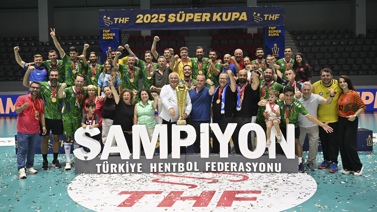 Hentbol Erkekler S&uuml;per Kupa'yı Nil&uuml;fer Belediyesi kazandı - 1. Resim