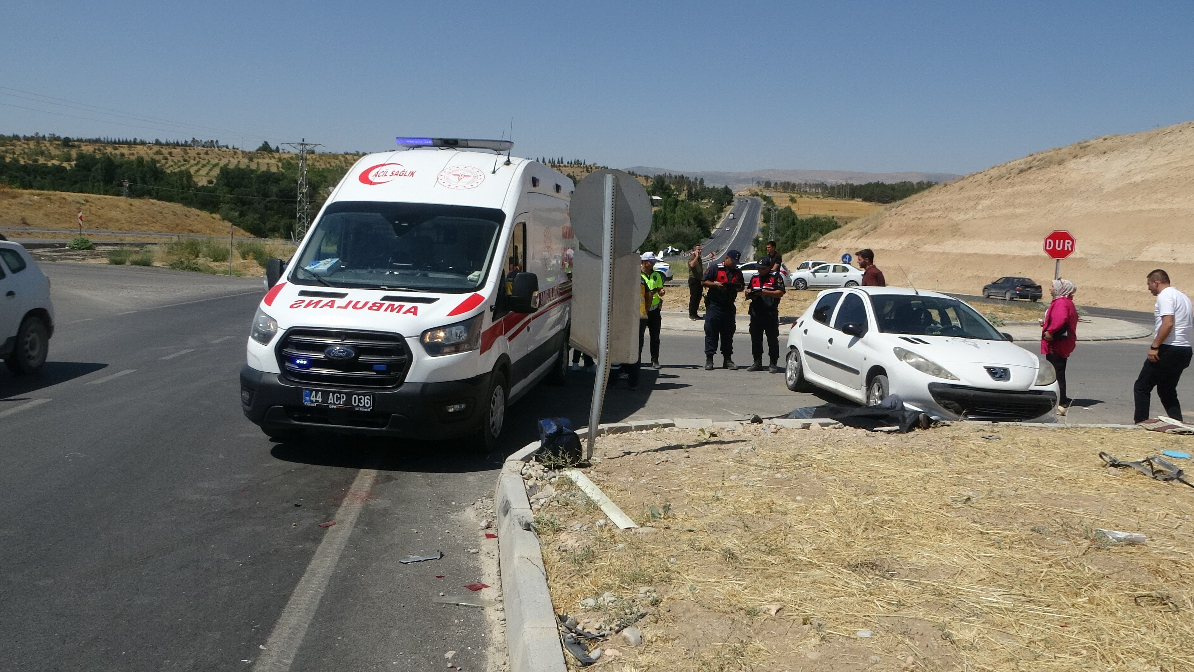 Malatya'da korkunç kaza! Can kaybı ve yaralılar var - 2. Resim