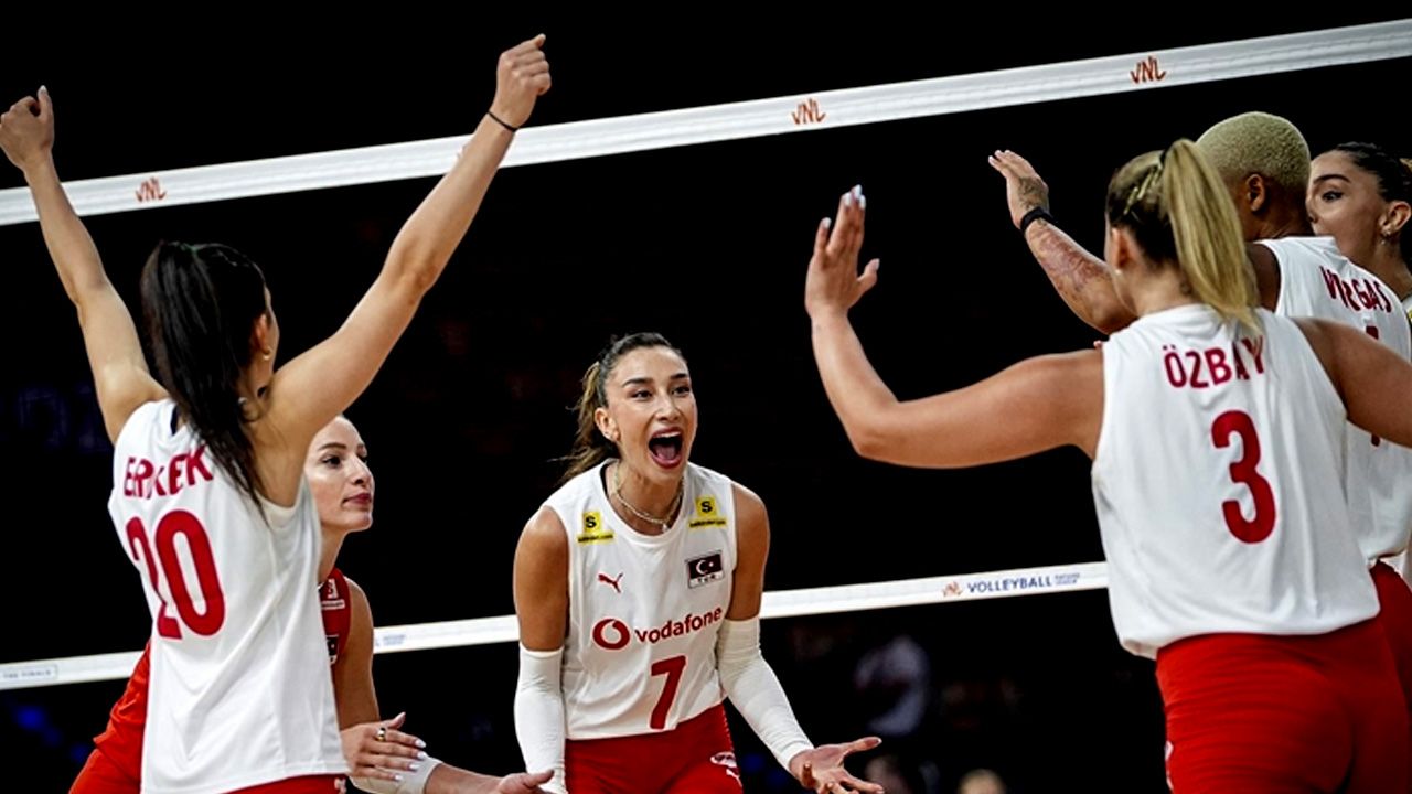 Türkiye-Bulgaristan milli voleybol maçı saat kaçta ve hangi kanalda? Filenin Sultanları hazır... Türkiye-Bulgaristan milli voleybol maçı saat kaçta ve hangi kanalda? Filenin Sultanları hazır...