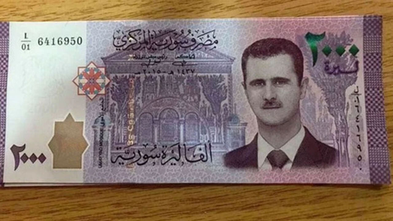 Yüzde 99 değer kaybeden Suriye Lirası kurtarılabilir mi? Yeni karar alındı: 2 sıfır atılacak, yeni banknotlar basılacak - 1. Resim