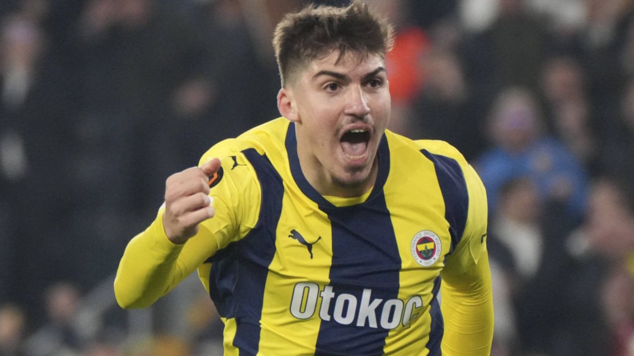 Fenerbahçe’nin genç yıldızı Yusuf Akçiçek için Inter devrede Fenerbahçe’nin genç yıldızı Yusuf Akçiçek için Inter devrede